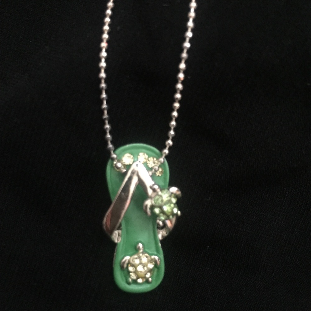 Necklace with green slipper &turtles 🐢💚
